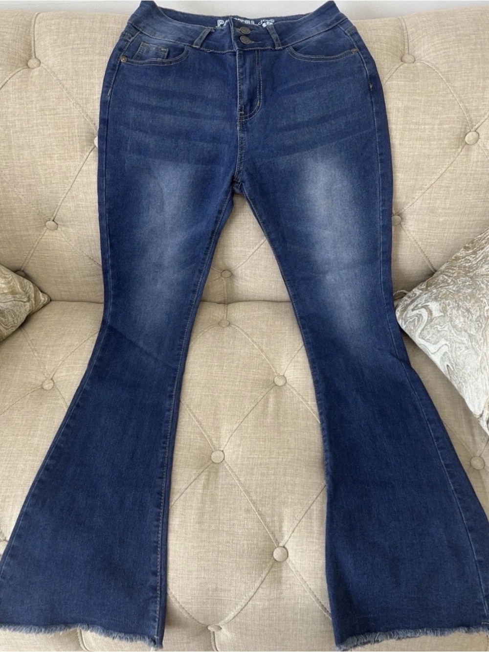 Y2K High Waisted Flare Jeans Raw Hem Dark Wash Denim Size 5/6